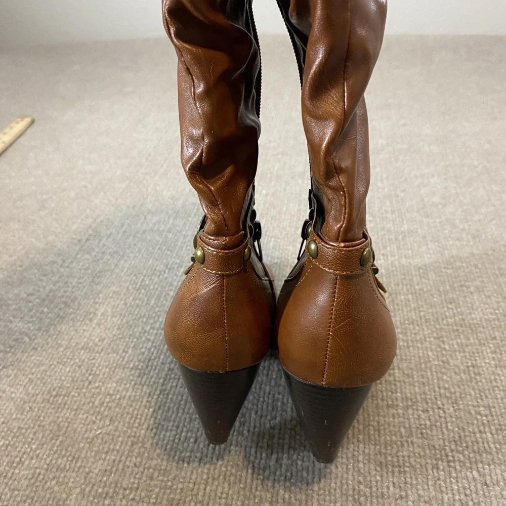Yoki Cameron Boots Womens Size 8 Brown Faux Leather Mid Calf Cone Heel Buckle - Picture 8 of 11
